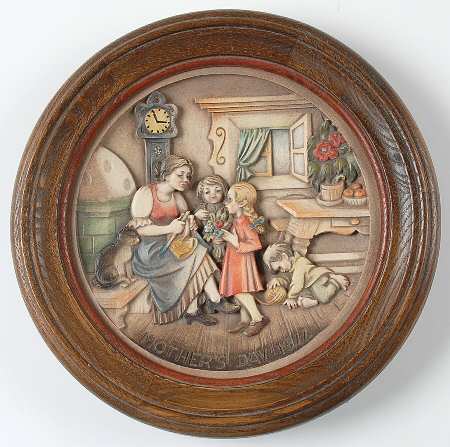 Mother's Day Plates Alpine Mother & Children - No Box