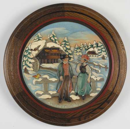 Anri Christmas Plate Young Man And Girl - No Box