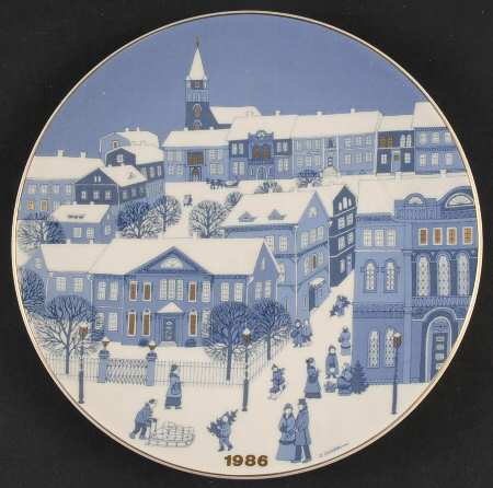 Arabia Christmas Plate Walking Street - No Box