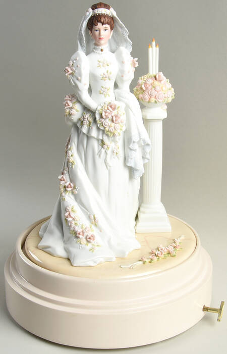 President's Club-Annual Albee Awards 1998-Mrs Albee Bride-Musical - Boxed