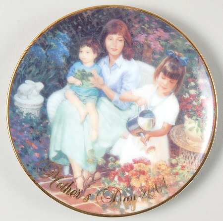 Mother's Day Blossoms Of Love-Caucasian - No Box