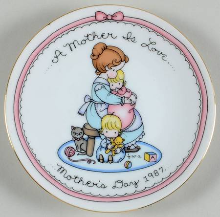 Mother's Day A Mother Is Love - No Box