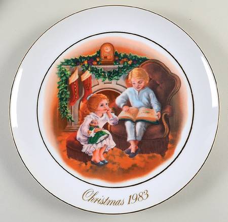 Christmas Plate Enjoying The Night Before Christmas - No Box