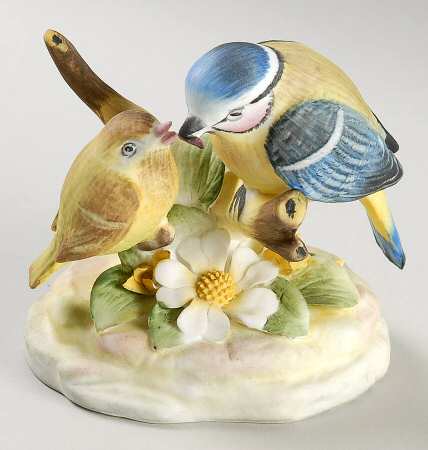 Bird Figurines-Royal Adderley Blue Tit & Young - Boxed