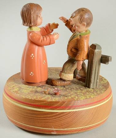 Anri Children-Music Box Anniversary Waltz - Boxed
