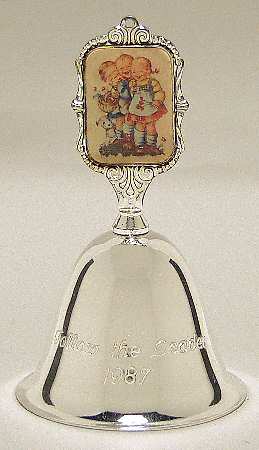 Hummel Annual Bell Follow The Leader - Boxed by ARS Edition
