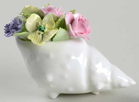 Floral Giftware Flowers In Shell - No Box