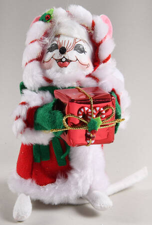 Christmas Mice Peppermint Santa Mouse With Gift - No Box