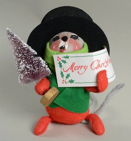 Christmas Mice Caroler Mouse With Hat & Tree - No Box