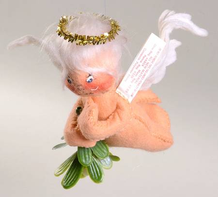 Annalee Christmas Doll Angel Flying With Mistletoe - No Box