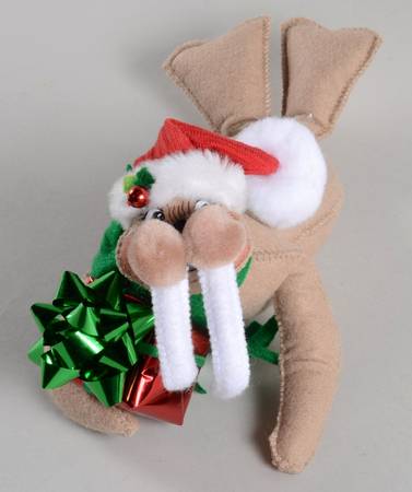 Annalee Christmas Doll Gift Giving Walrus - No Box