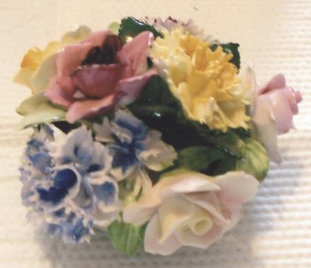Floral Giftware Roses And Carnations - No Box