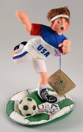 Annalee Dolls 1993 Soccer Player  - No Box