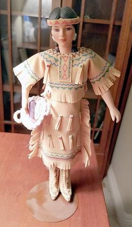 International Doll Tasime Sioux Woman - Boxed