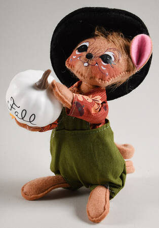 Thanksgiving Mice Pilgrim Boy Mouse - No Box