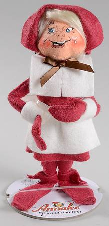 Thanksgiving Pilgrim Girl - No Box