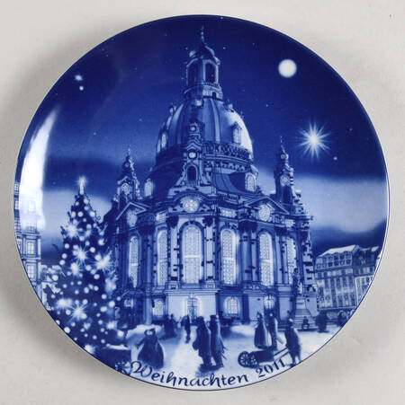 German Christmas Plates Christmas Eve In Dresden - No Box 42a