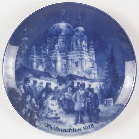 German Christmas Plates Christmas In Berlin-German Version - No Box