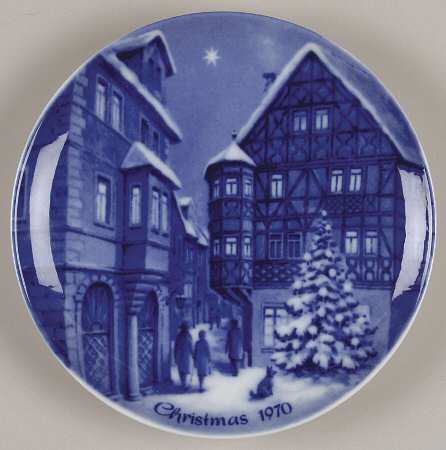 German Christmas Plates Christmas In Bernkastel - No Box