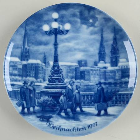 German Christmas Plates Christmas Eve In Hamburg-German - Boxed