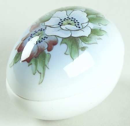Annual Egg Pansy - With Box