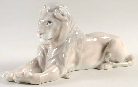 Animals-Wildlife Lion - No Box