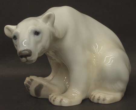 Animals-Wildlife Polar Bear Sitting - No Box