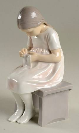 Children Girl Sitting - No Box