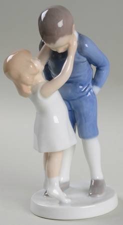 Children Girl With Boy - No Box