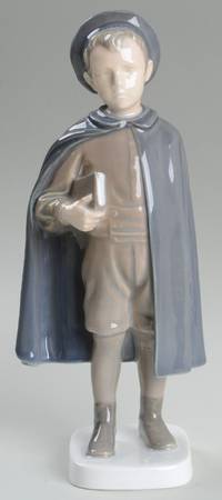Children Boy In Cloak - No Box