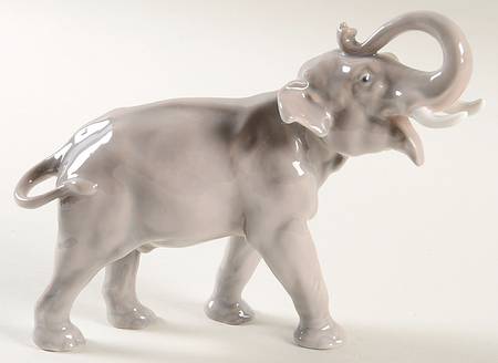 Animals-Wildlife Elephant - No Box