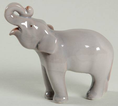 Mother's Day Figurine by Bing &amp; Grondahl