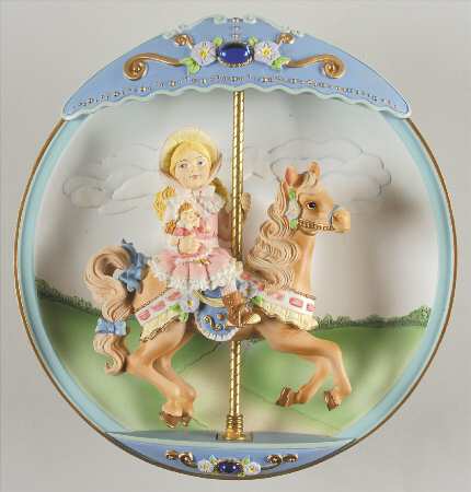 Carousel Daydreams Hold On To Your Dreams - No Box