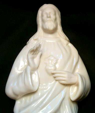 Belleek Figurines Sacred Heart - No Box