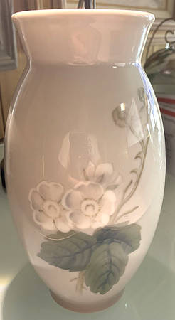 Bing & Grondahl Vase White Floral Vase - No Box