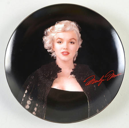 Love, Marilyn Bewitching In Black - No Box