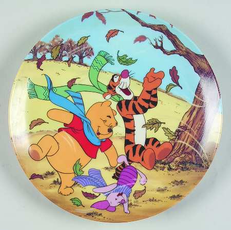 Fun In 100 Acre Woods A Blustery Day Is Best With Friends - No Box