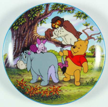 Winnie The Pooh : A Honey of A Friend Little Fixing Is Required - No Box