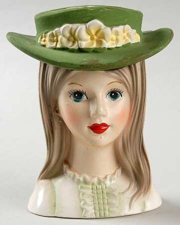 Brinn's Head Vases Teen/W Grn Hat Long Brn Hair - No Box