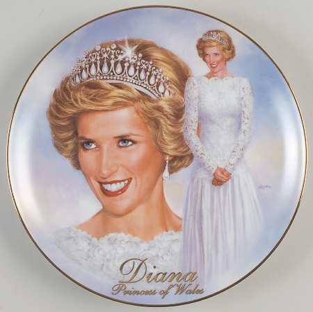 Diana: A Woman of Style Ever-Elegant - No Box