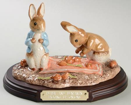 Beatrix Potter Annual Tableau Figurine Peter & Benjamin Picking Up Onions-Bp8c - No Box