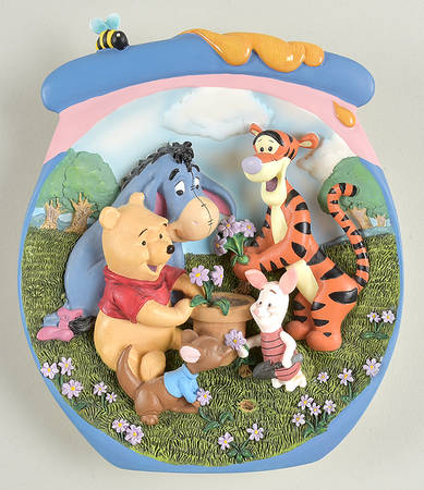 Pooh's Hunnypot Adventure Flowerful Present For Mother's Day - No Box