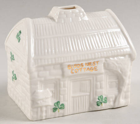 Irish Village Bird Nest Cottage - Boxed