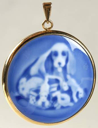 Mothers Day Pendant by Bing &amp; Grondahl
