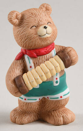 Bears of Distinction Bear In Lederhosen With Accordion - No Box