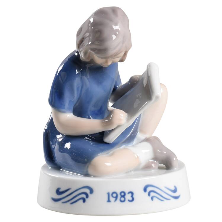 Figurine of the Year Young Artist - Boxed