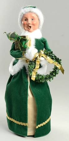 Santas of the World Irish Mrs Claus - No Box