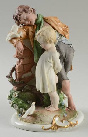 Cappe Figurines Two Boys With Doves - No Box