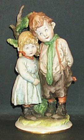 Cappe Figurines Brother/Sister - No Box