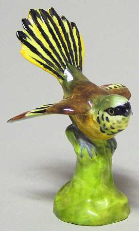 Bird Figurines Flycacther - No Box